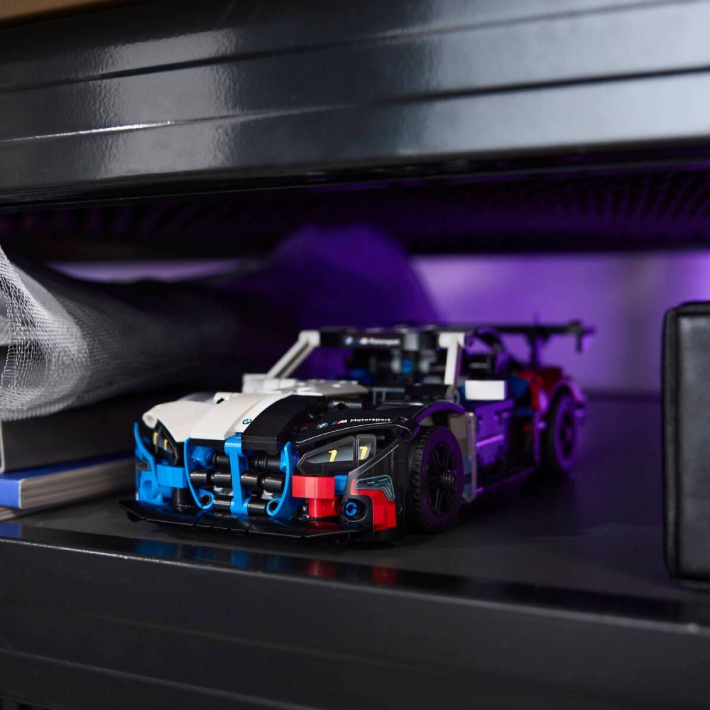 В інтернет магазині Конструктор LEGO Technic Автомобіль для гонок BMW M4 GT3 EVO 747 ел (42226)