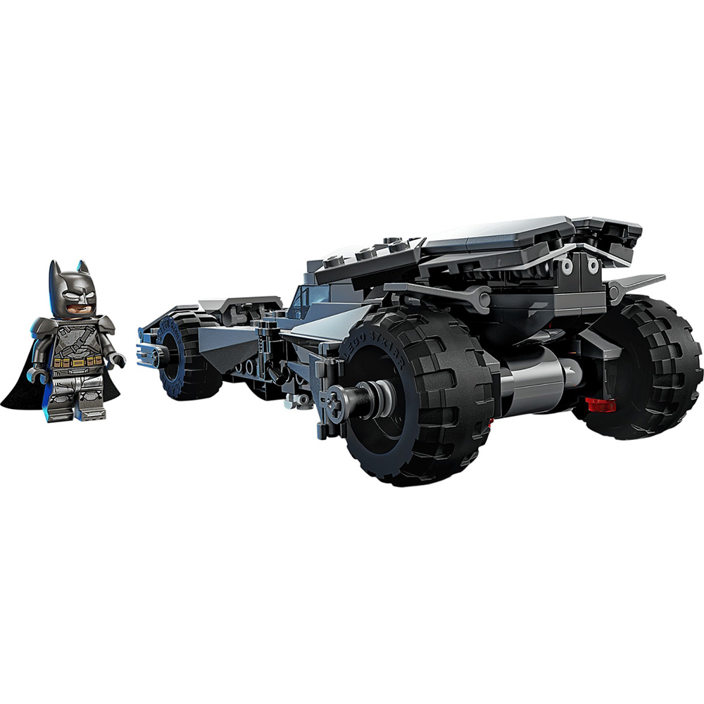 Конструктор LEGO DC Batman: Бетмобіль з фільму Бетмен проти Супермена (76331) Тематика герої фільмів і мультфільмів
