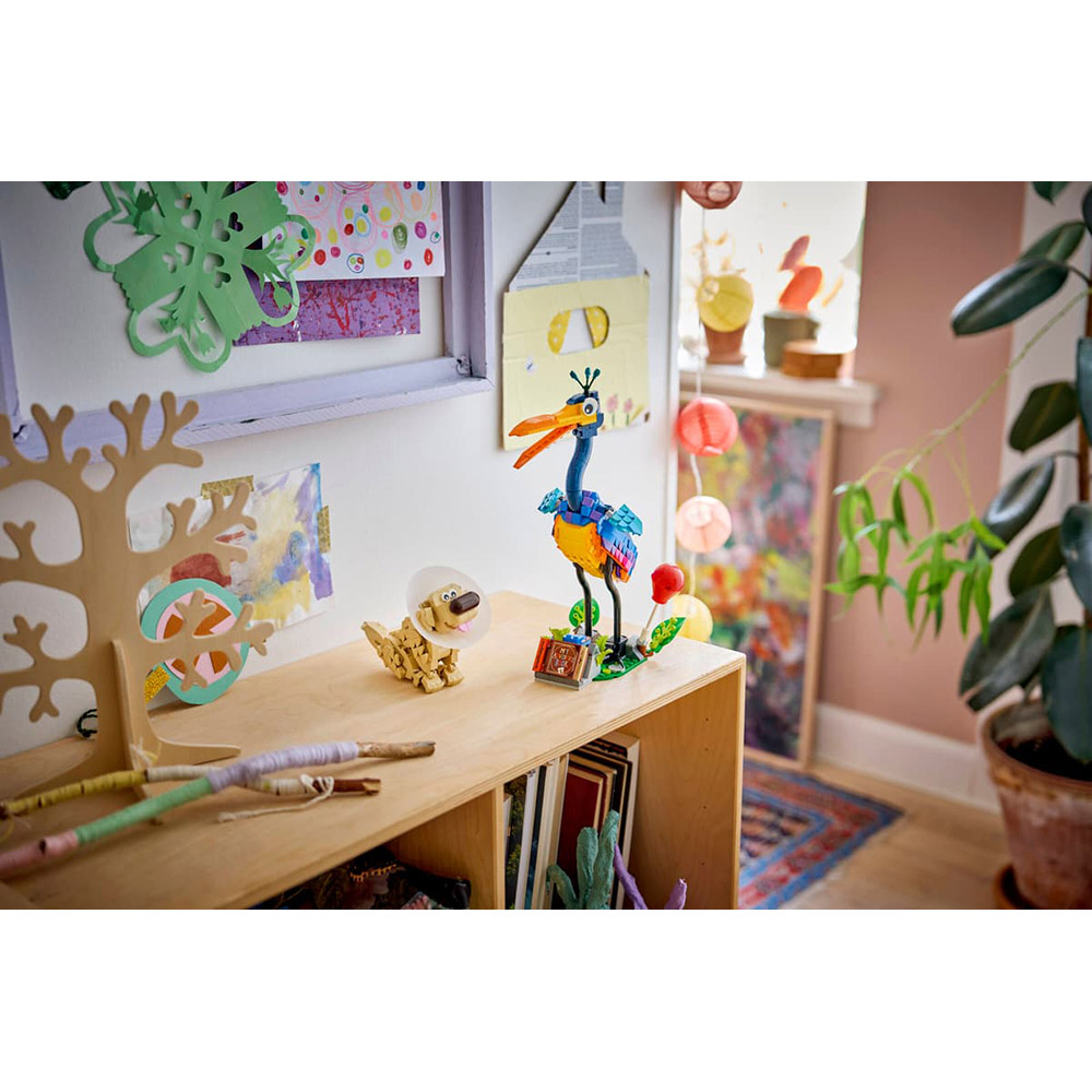 Покупка Конструктор LEGO Disney Pixar Кевін та Даг 628 деталей (43290)