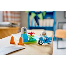 Конструктор LEGO DUPLO Town Синій поліцейський мотоцикл 11 деталей (10471)