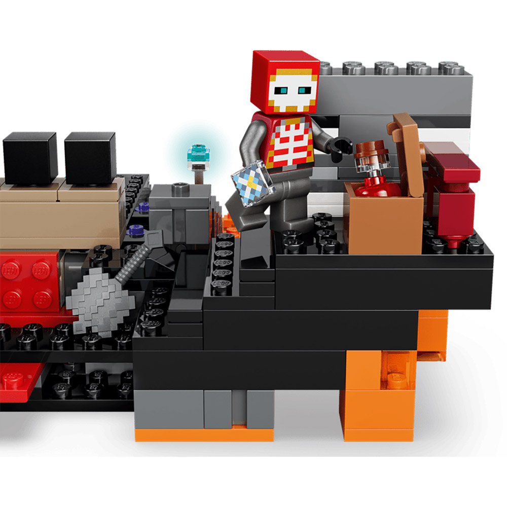 Фото Конструктор LEGO Minecraft Битва за Візер 494 деталі (21590)