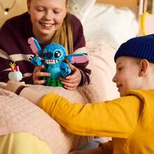 Конструктор LEGO Disney Стич и Страхопудка 713 деталей (43296) ᐉ