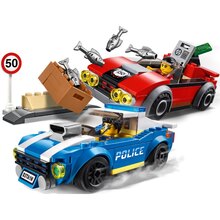 Конструктор LEGO City Арест на шоссе 185 деталей (60242)