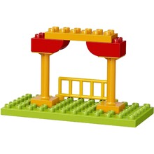 Конструктор LEGO DUPLO Большой парк аттракционов 106 деталей (10840)