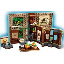 Конструктор LEGO Harry Potter Навчання в Гогвортсі: Урок травологии (76384)