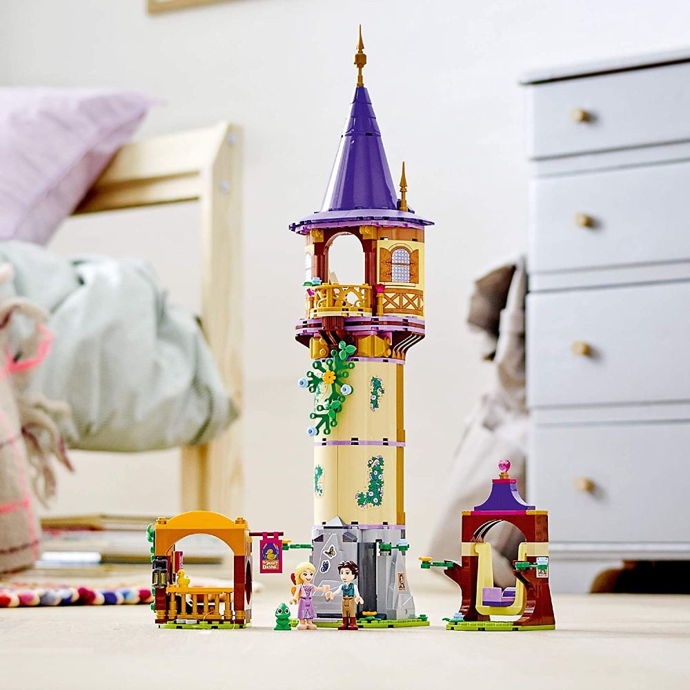 В Україні Конструктор LEGO Disney Princess вежа Рапунцель 369 деталей (43187)