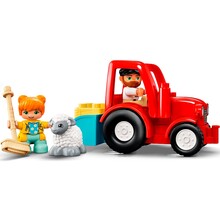 Конструктор LEGO DUPLO Трактор и уход за животными 27 деталей (10950)