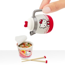 Ігровий набір-сюрприз MGA'S MINIVERSE Sanrio S1 Створи смачні в стилі Хеллоу Кітті (515722)
