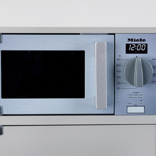 Внешний вид Игровой набор KLEIN Miele кухня Семейная большая (7194)