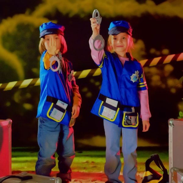 Фото Игровой набор KLEIN PRO Костюм полицейского с аксессуарами (8893)