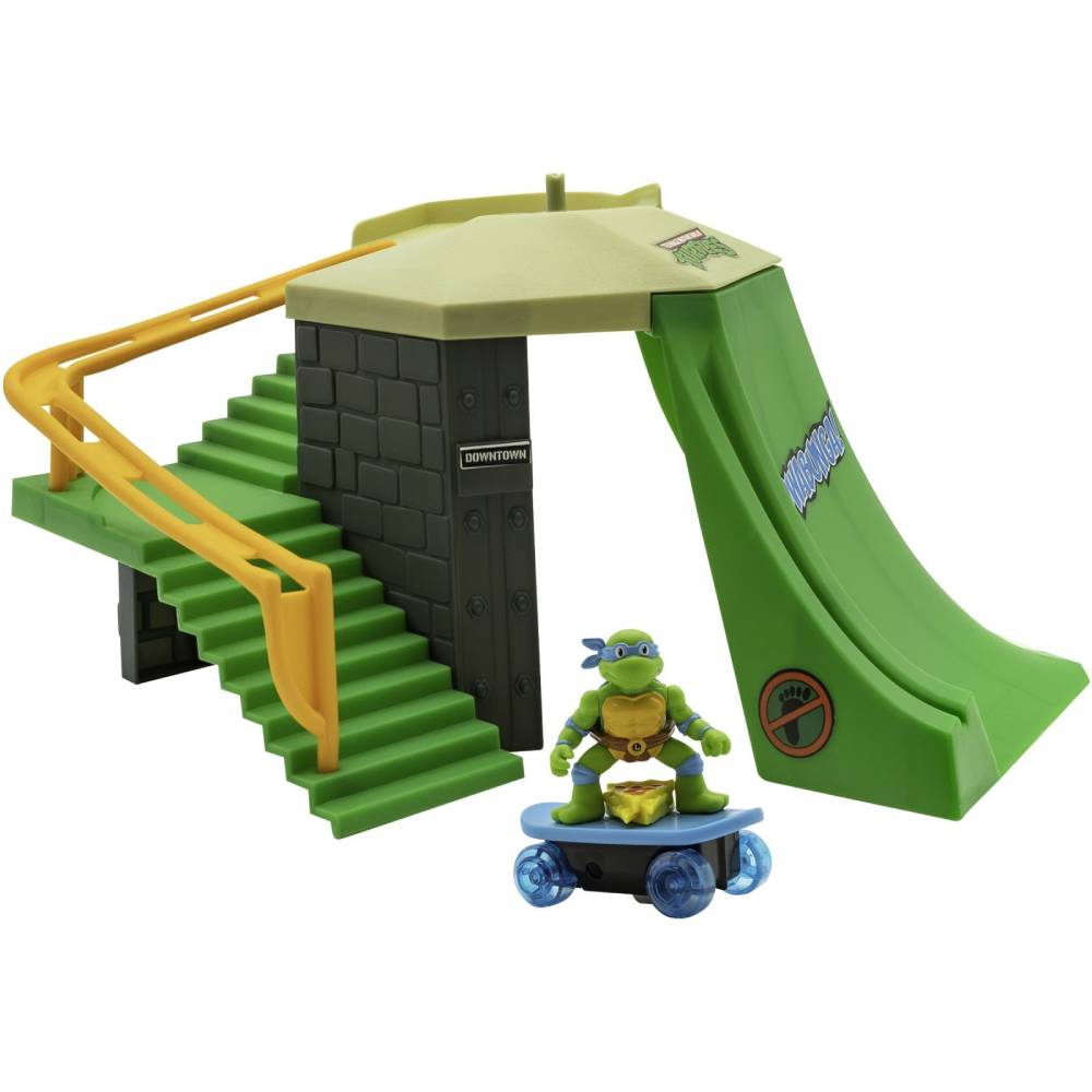 Игровой набор FUNRISE TMNT Черепашки-Ниндзя классические мини Скейт-парк (71053)