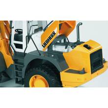 Машинка BRUDER Дорожній навантажувач Liebherr L574 М1 16 (02430)
