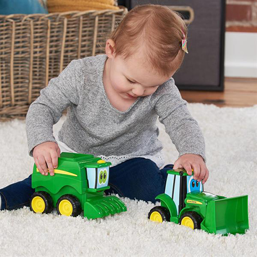 Ігровий набір JOHN DEERE KIDS Друзі фермера 2 шт. (47193) Ігровий набір JOHN DEERE KIDS Друзі фермера 2 шт. (47193) Розміри 250 x 220 x 130