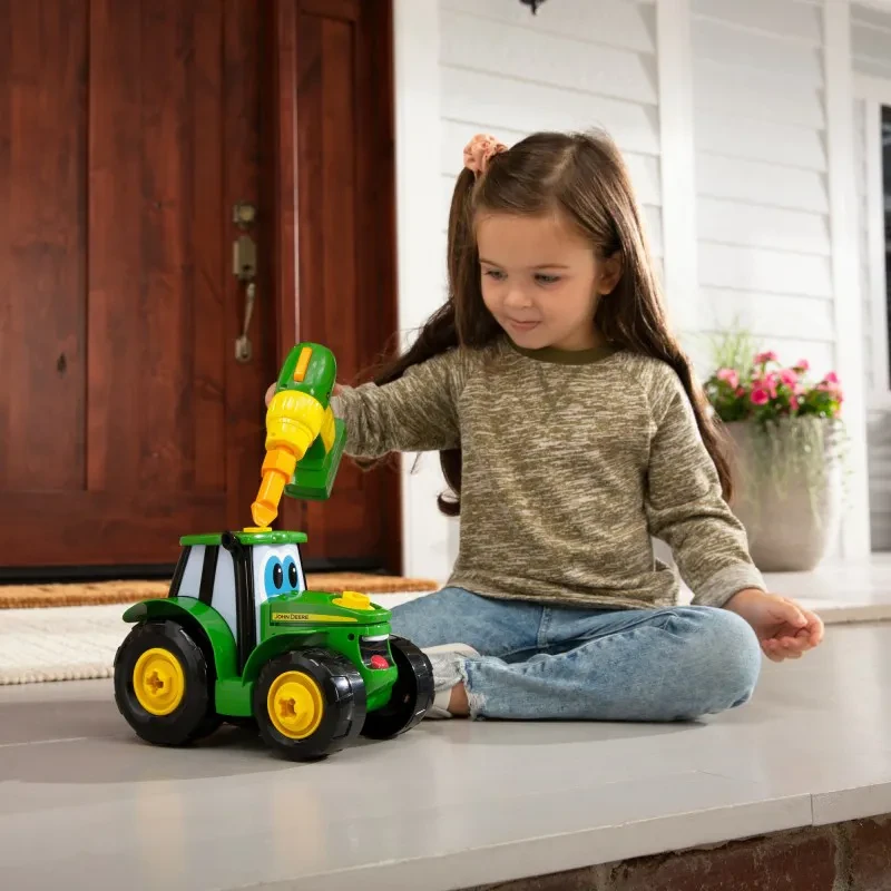 Игровой набор JOHN DEERE KIDS Конструктор Собери трактор с шуруповертом(46655) Питание 2 x AA