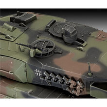 Збірна модель Revell Танк Леопард 2 A6/A6NL рівень 4, масштаб 1:35 (RVL-03281)