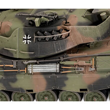 Сборная модель Revell Танк Leopard 1A5 уровень 4, 1:35 (RVL-03320)