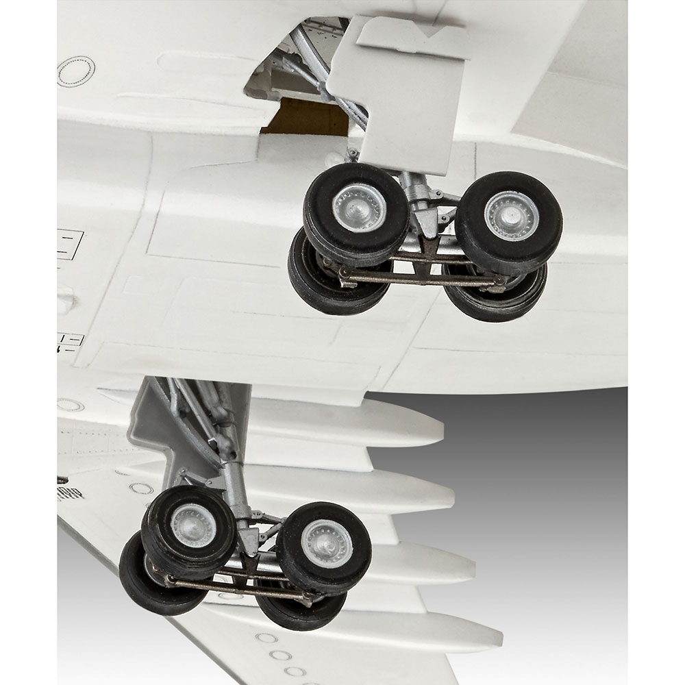 Зовнішній вигляд Збірна модель Revell Літак Airbus A330-300 Lufthansa рівень 4, 1:144 (RVL-03816)