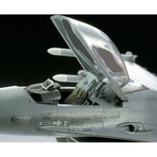 Набор сборных моделей REVELL к 75-й годовщине US Air Force 3 самолета уровень 4 1:72 (RVL-05670)