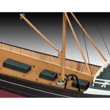 Збірна модель Revell Північноморський траулер рівень 3 (RVL-05204)
