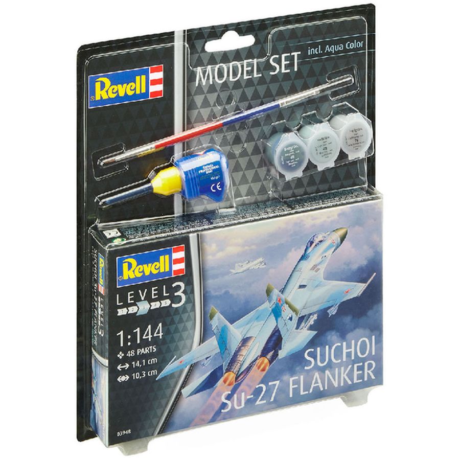 Сборная модель Revell Истребитель Су-27 1:144 (RVL-63948) Вид модели самолет