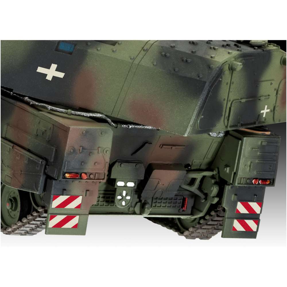 Сборная модель REVELL САУ Panzerhaubitze 2000 (версия UA) (RVL-63347) Размеры 163 х 57 х 47