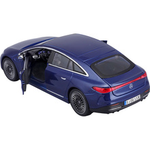 Модель MAISTO 2022 Mercedes-Benz EQS 1:24 (40693)