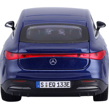 Модель MAISTO 2022 Mercedes-Benz EQS 1:24 (40693)