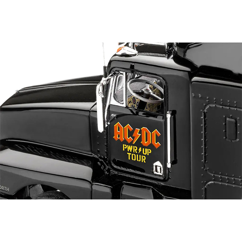 Сборная модель-копия REVELL Турне AC/DC грузовик «Power Up» уровень 3 1:32 (RVL-07731) Вид модели грузовик