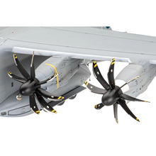Сборная модель-копия REVELL Самолет Airbus A400M Atlas "RAF" уровень 5 1:72 (RVL-03822)