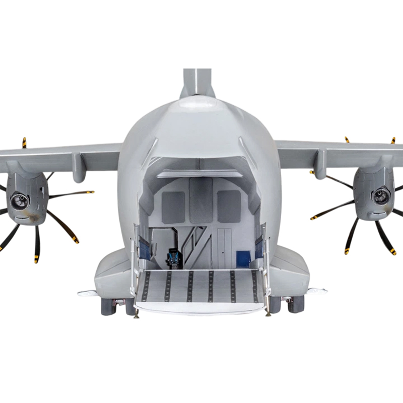 Сборная модель-копия REVELL Самолет Airbus A400M Atlas "RAF" уровень 5 1:72 (RVL-03822) Вид модели самолет