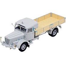 Сборная модель-копия REVELL Грузовая машина Bussing 8000 S13 с прицепом уровень 5 (RVL-07580)