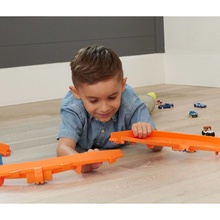 Автотрек Hot Wheels Track Creator Крутой прыжок (JDB49)