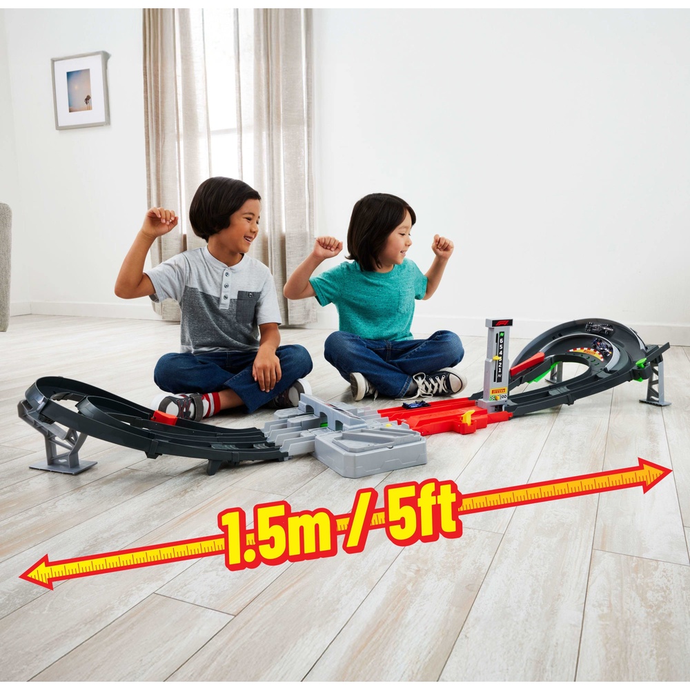 Фото Игровой набор Hot Wheels Трасса Гран-при Формулы 1 (JDY16)