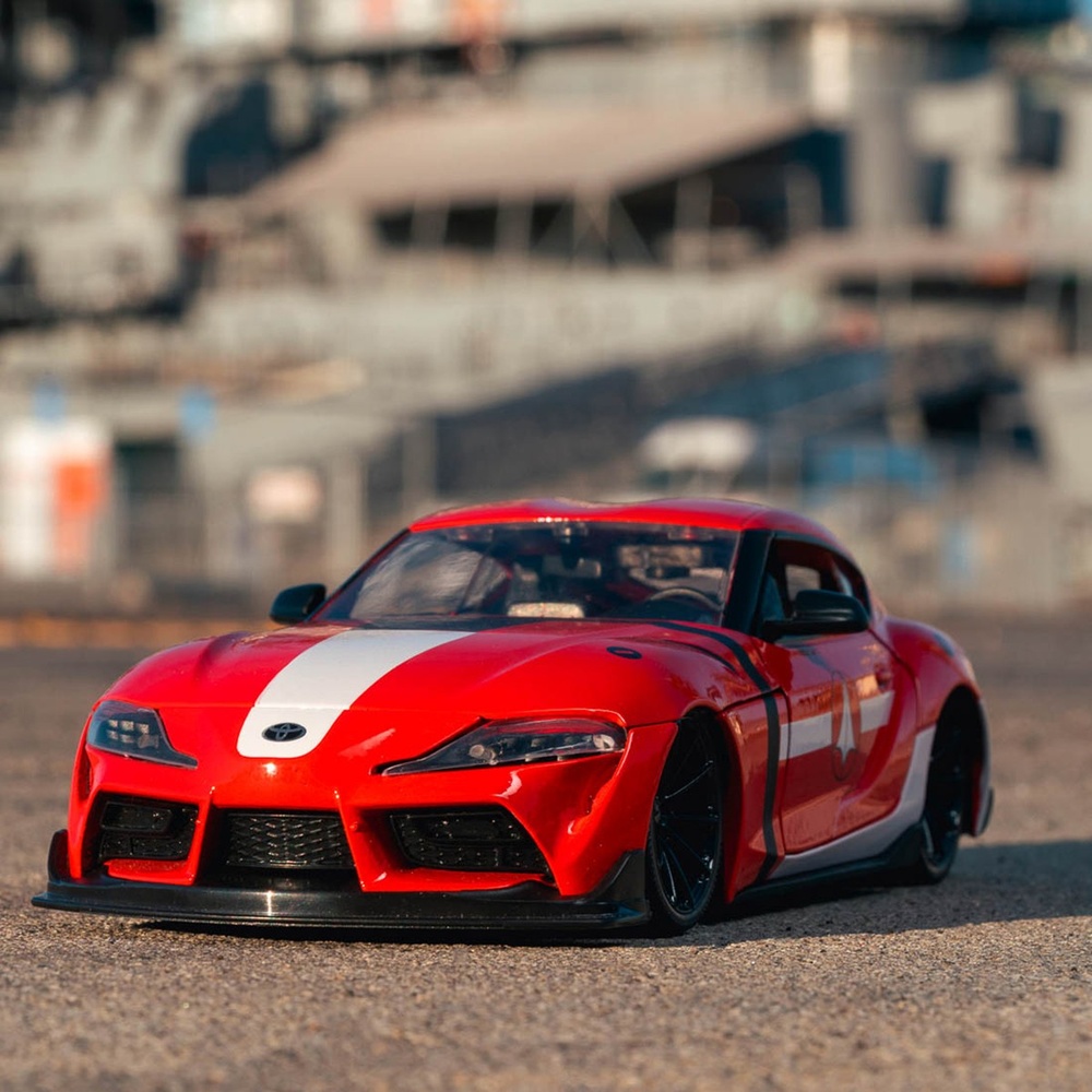 Покупка Машинка JADA Роботех Toyota Supra з фігуркою Мірії Стерлінг (253255053)