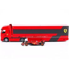 Збірна модель BBURAGO Iveco S-Way та Ferrari SF-24 1:43 Red (18-36867)