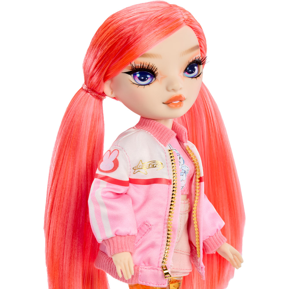 Ігровий набір RAINBOW HIGH Sparkle & Shine (429234) Комплектація  1 лялька, 1 піджак, 1 футболка, 1 спідниця, 1 пара взуття, 1 навушники, 1 рюкзак, 1 іграшковий ноутбук