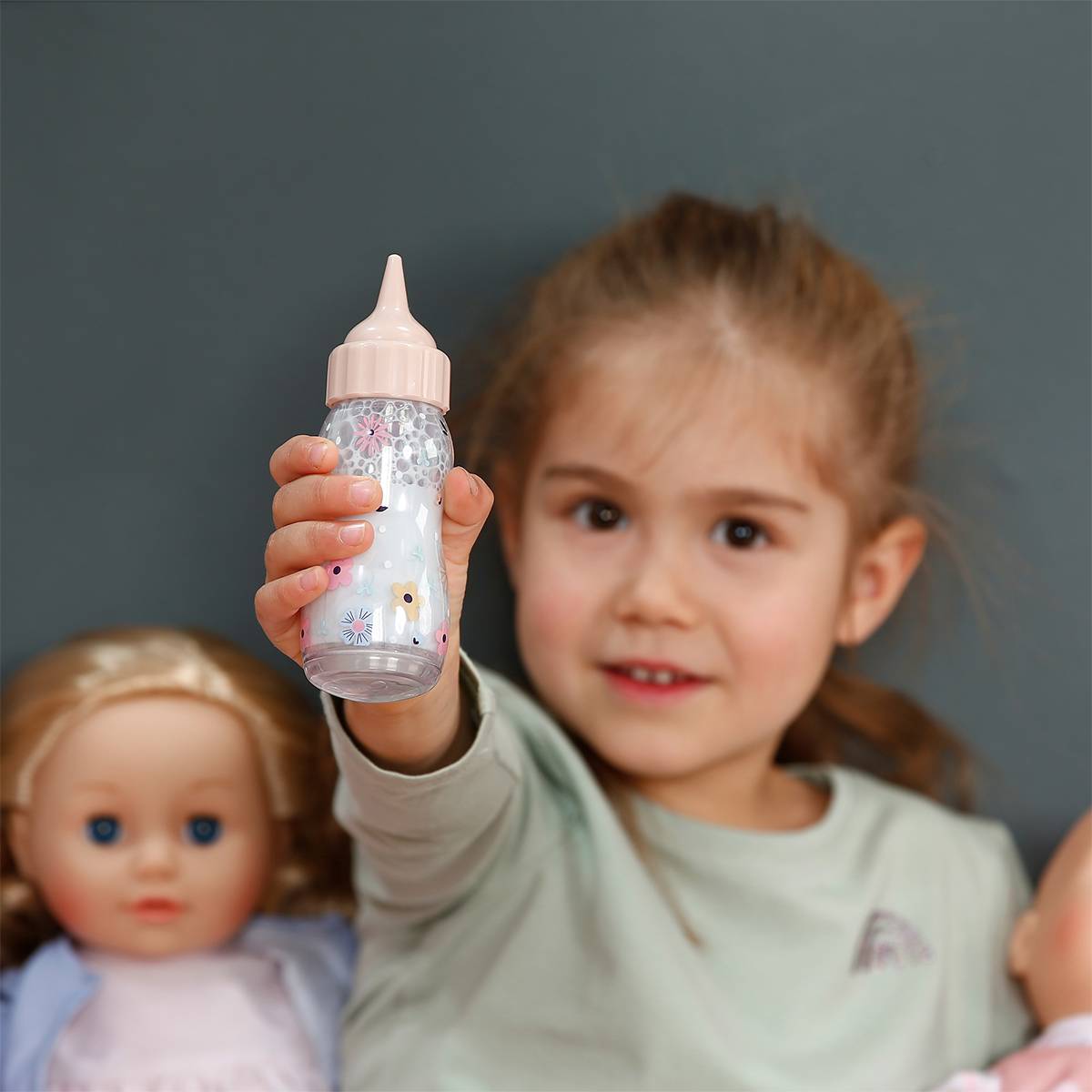 Бутылочка для куклы Baby Born Волшебное кормление (838570) Для кого для девочек