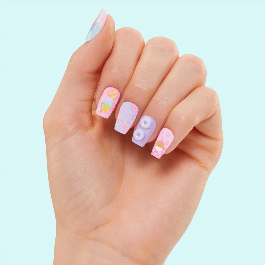 Фото Игровой набор LOL Surprise OMG Sweet Nails Конфетка (503781)