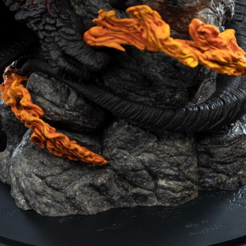 Статуэтка WETA WORKSHOP LORD OF THE RINGS The Balrog Demon Of Shadow And Flame (860103827) Комплектация фигурка