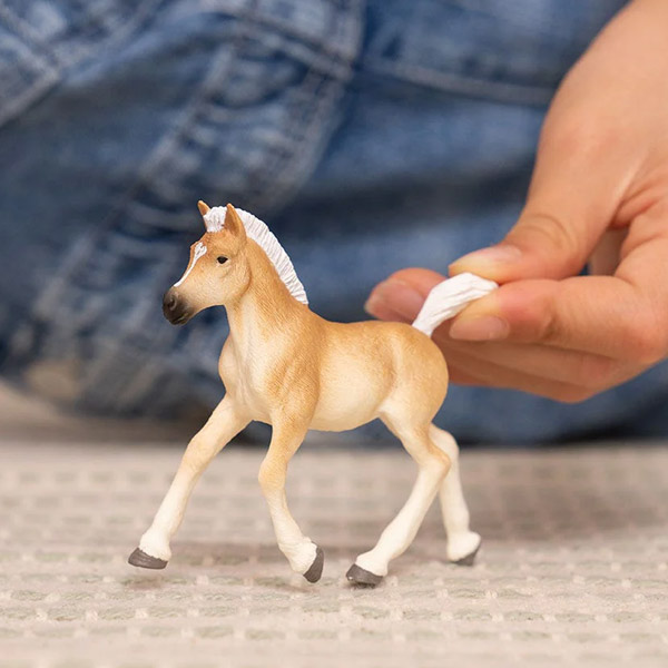 Фігурка SCHLEICH Гефлінгер Лоша 7 см (13951) Для кого універсально