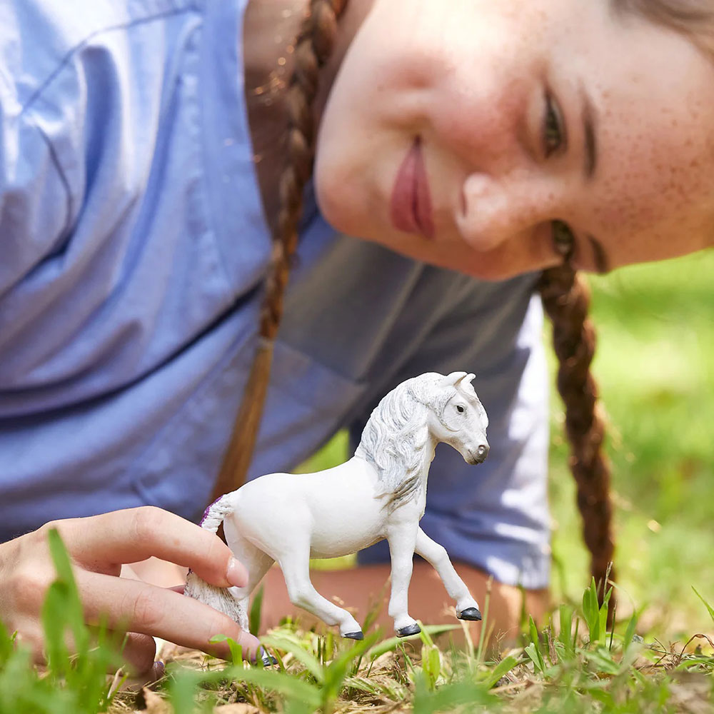 Фігурка SCHLEICH Ісландська поні кобила (13942) Для кого універсально