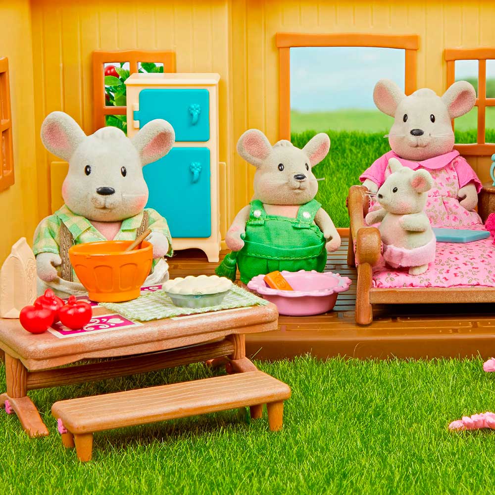 Набор фигурок LI'L WOODZEEZ Семья Мышей (6003Z) Комплектация фигурка