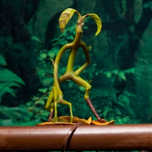 Фігурка NOBLE COLLECTION FANTASTIC BEASTS Bowtruckle Фантастичні звірі (NN5006)