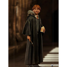 Фигурка IRON STUDIOS Harry Potter Ron Weasley Statue Art 1/10 (WBHPM40921-10)