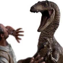 Статуетка Iron Studios Jurassic Park Clever Girl Deluxe Art Scale 1/10 (UNIVJP40421-10)