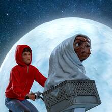 Фігурка IRON STUDIOS E.T. The Extra-Terrestrial E.T. & Elliot Deluxe Art Scale 1/10 (UNIVET47421-10)