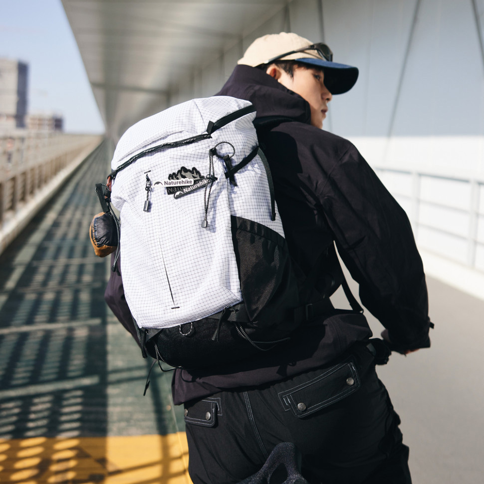 Фото Рюкзак NATUREHIKE Helium CNK2300BB017 25 л White (6976507665001)