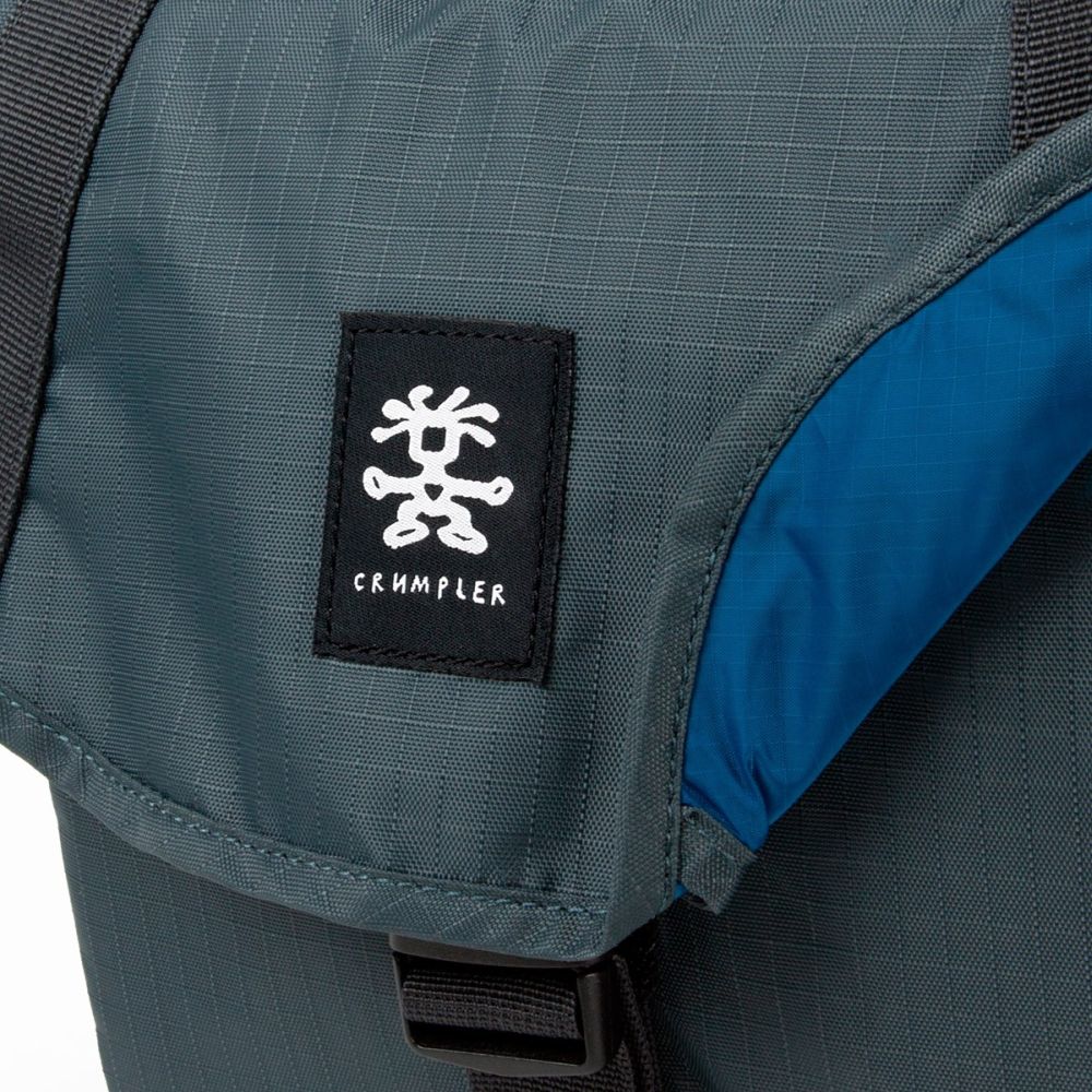 Зовнішній вигляд Сумка CRUMPLER Light Delight 4000 steel grey (LD4000-010)