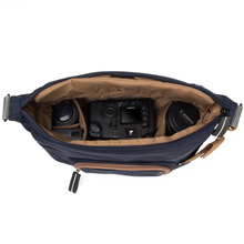 Сумка для дзеркальної фотокамери CRUMPLER Doozie Photo Sling dk. navy / copper