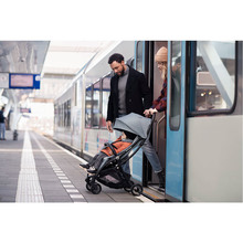 Прогулочная коляска MAXI-COSI Jaya Essential Grey (32399)